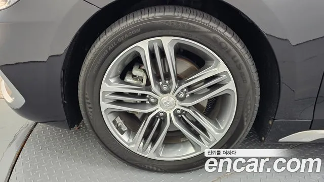Hyundai Grandeur 2016 thumb 5