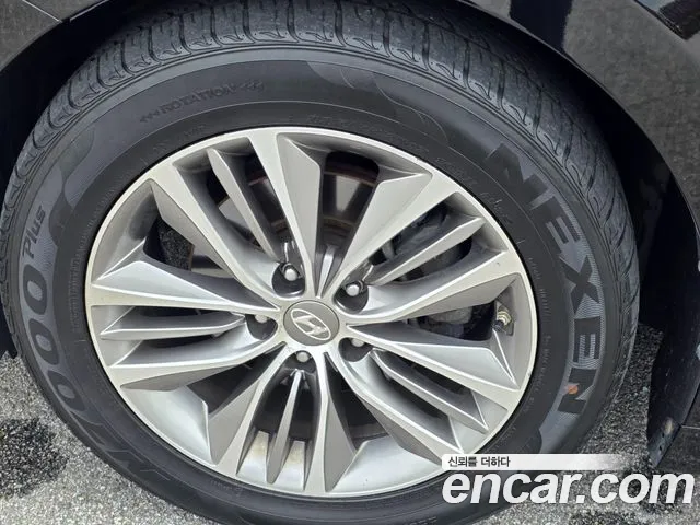 Hyundai Grandeur 2015 thumb 7