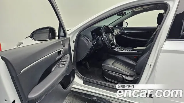 Hyundai Sonata 2021 thumb 10
