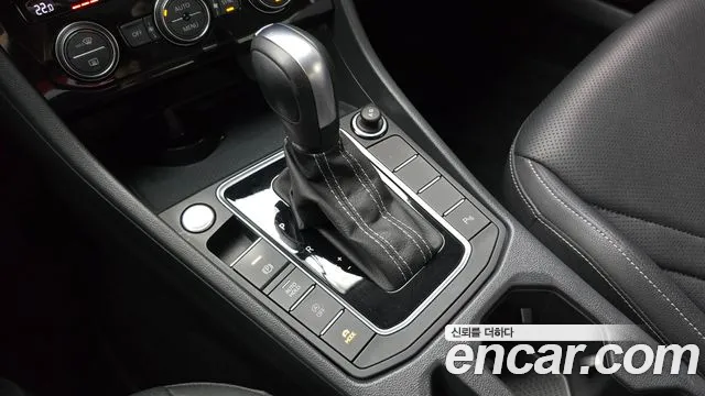 Volkswagen Jetta 2021 thumb 9