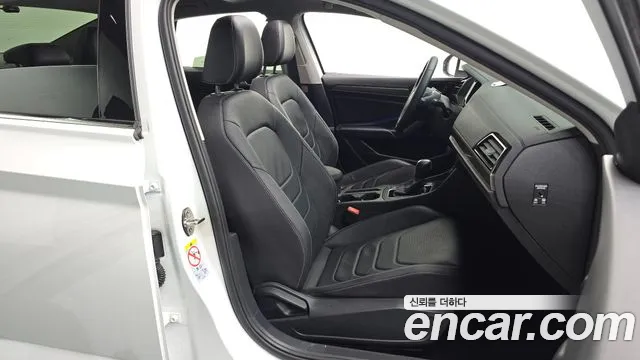 Volkswagen Jetta 2021 thumb 12