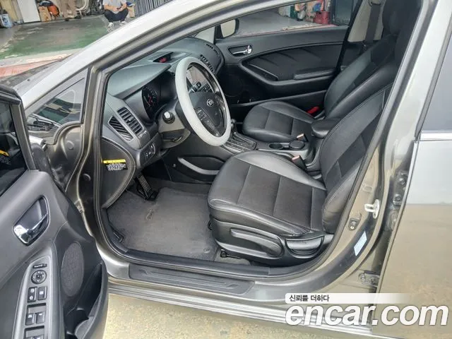 Kia K3 2013 thumb 9