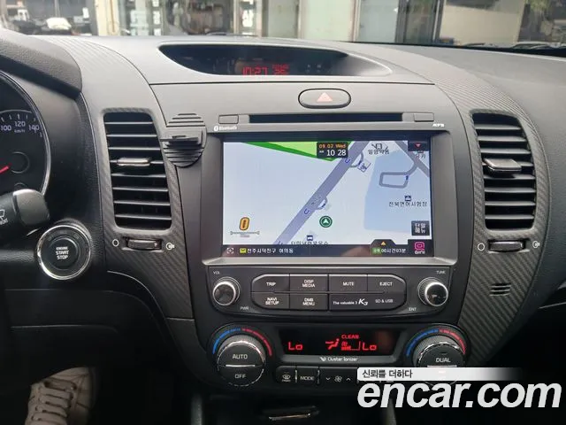 Kia K3 2013 thumb 10