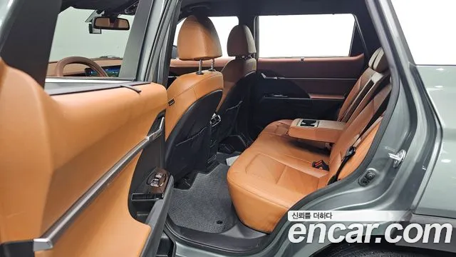KG_Mobility_Ssangyong Torres 2023 thumb 11