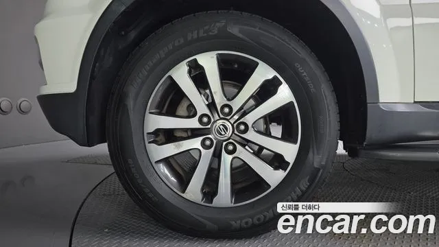 KG_Mobility_Ssangyong Rexton 2013 thumb 5