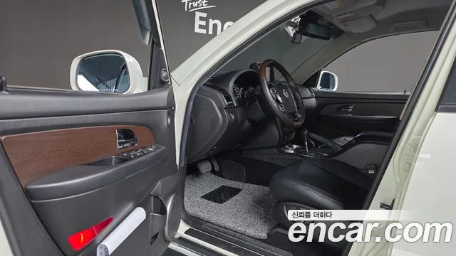KG_Mobility_Ssangyong Rexton 2013 thumb 10