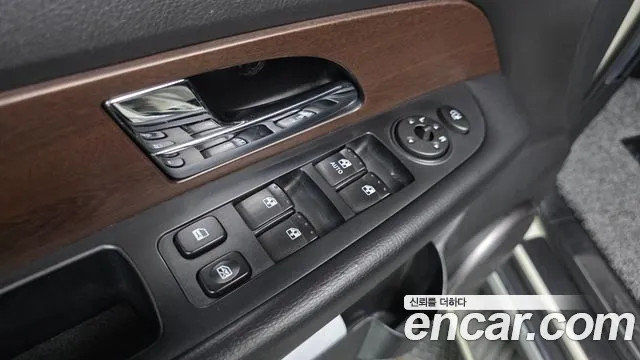 KG_Mobility_Ssangyong Rexton 2013 thumb 11