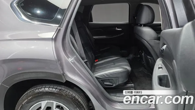 Hyundai Santa Fe 2022 thumb 12