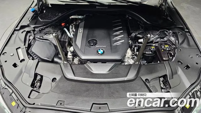 BMW 7-Series 2022 thumb 6