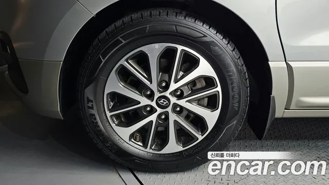 Hyundai Starex 2019 thumb 5