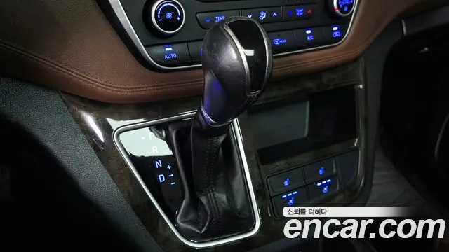 Hyundai Starex 2019 thumb 9