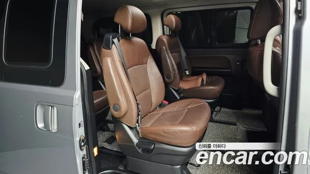 Hyundai Starex 2019 thumb 11
