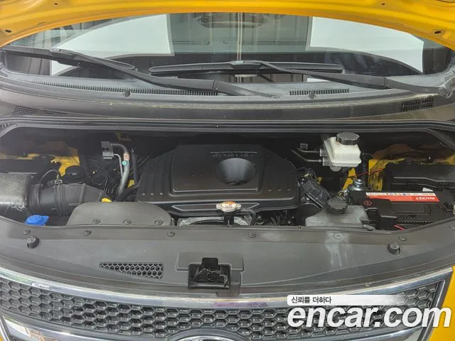 Hyundai Starex 2013 thumb 10