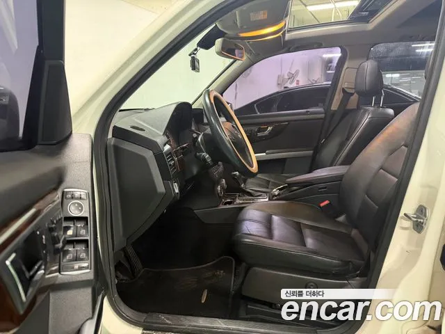 Mercedes-Benz GLK-Class 2011 thumb 7