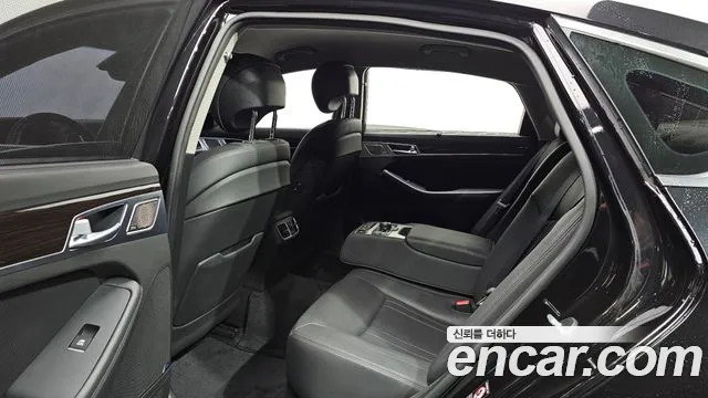 Genesis G80 2018 thumb 11