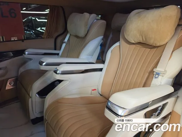 Kia Carnival 2025 thumb 7