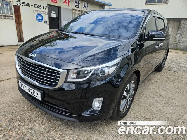 Kia Carnival 2017 thumb 12