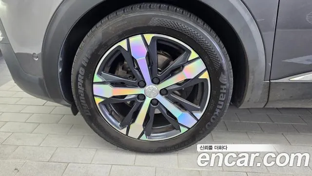 Peugeot 3008 2019 thumb 5