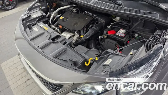 Peugeot 3008 2019 thumb 6