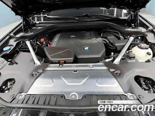 BMW X4 2023 thumb 6