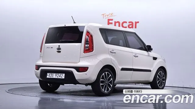 Kia Soul 2011 thumb 2