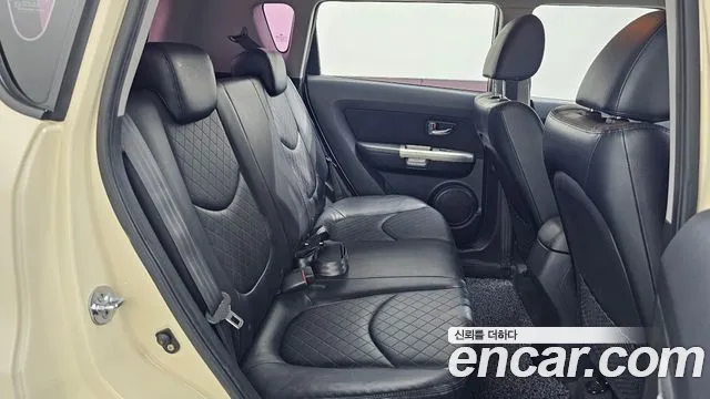 Kia Soul 2011 thumb 12