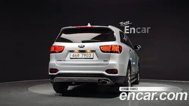 Kia Sorento 2018 thumb 4