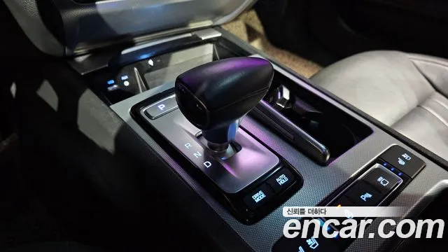 Genesis G80 2018 thumb 9