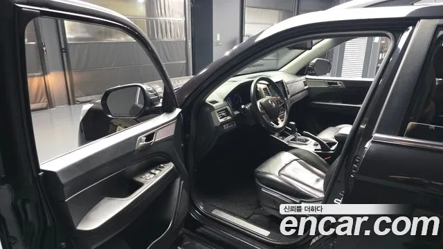 KG_Mobility_Ssangyong Rexton 2018 thumb 9