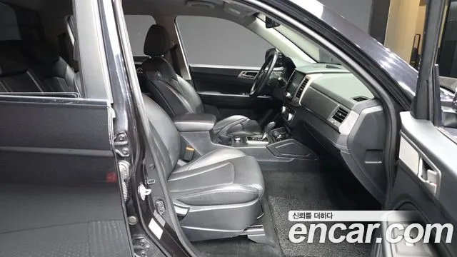 KG_Mobility_Ssangyong Rexton 2018 thumb 10