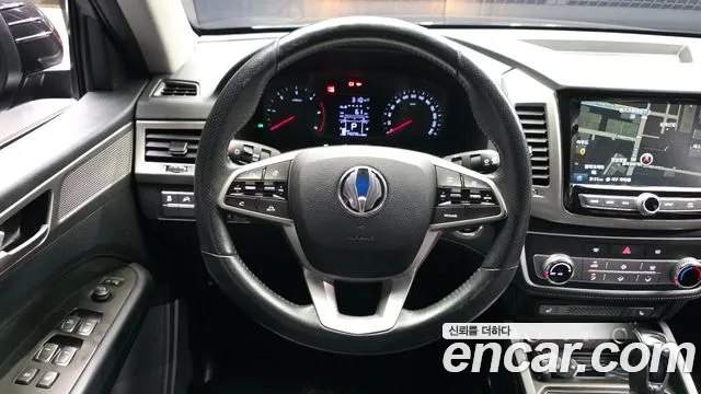 KG_Mobility_Ssangyong Rexton 2018 thumb 12