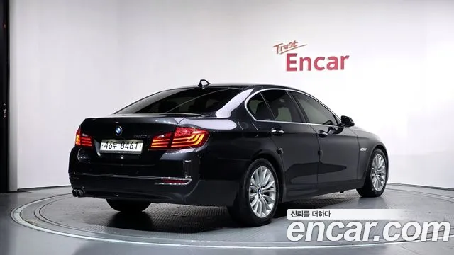 BMW 5-Series 2013 thumb 2