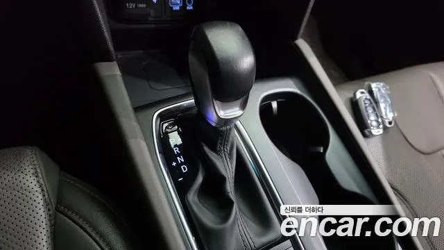 Hyundai Santa Fe 2018 thumb 9
