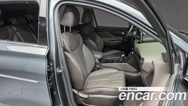 Hyundai Santa Fe 2018 thumb 12