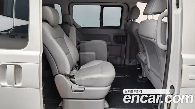 Hyundai Starex 2019 thumb 11