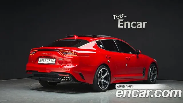 Kia Stinger 2017 thumb 2