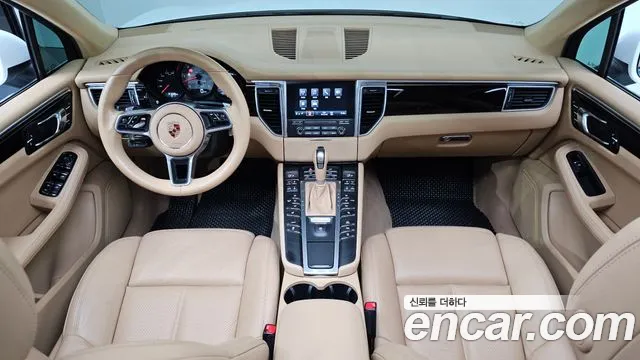 Porsche Macan 2017 thumb 7