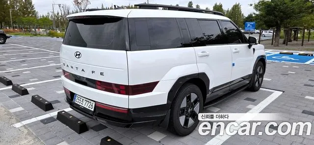 Hyundai Santa Fe 2024 thumb 4