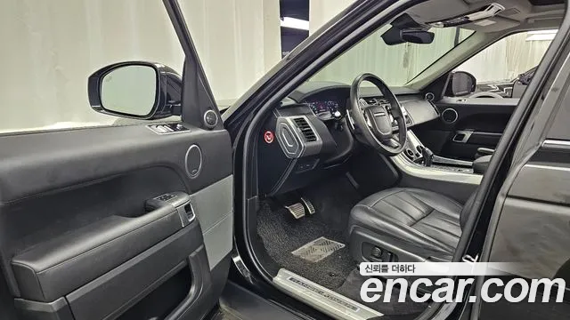 Land Rover Range Rover Sport 2021 thumb 10