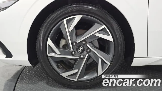 Hyundai Avante 2023 thumb 5