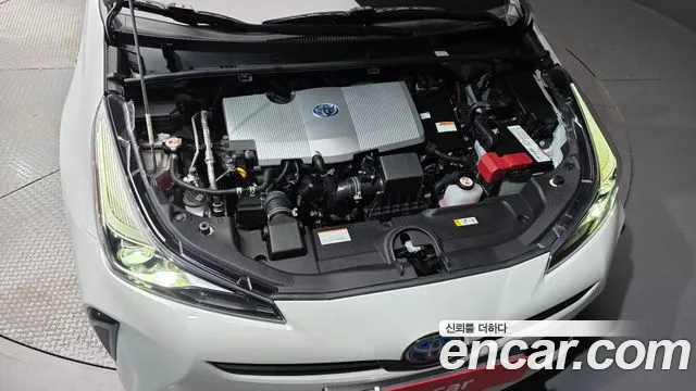 Toyota Prius 2022 thumb 6
