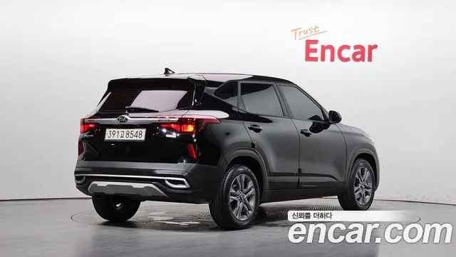 Kia Seltos 2021 thumb 2