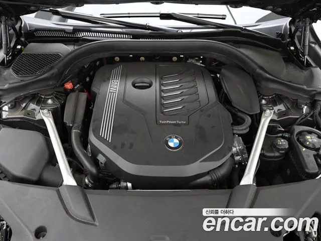 BMW Gran Turismo 2024 thumb 6