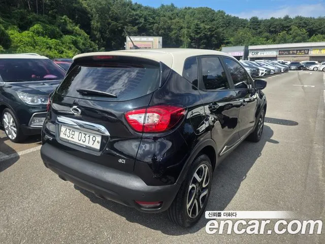 Renault-KoreaSamsung Captur 2016 thumb 2
