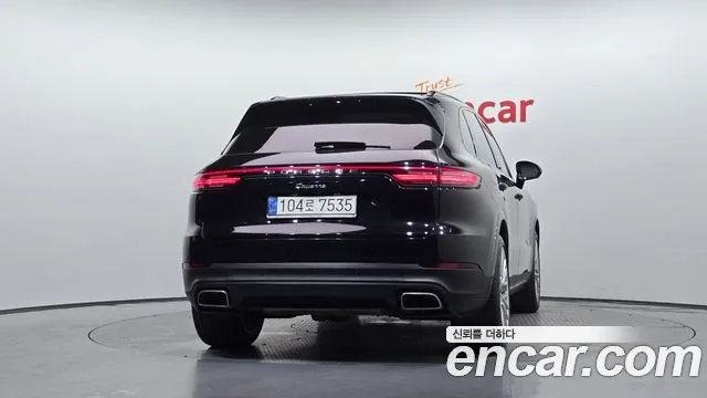 Porsche Cayenne 2021 thumb 4