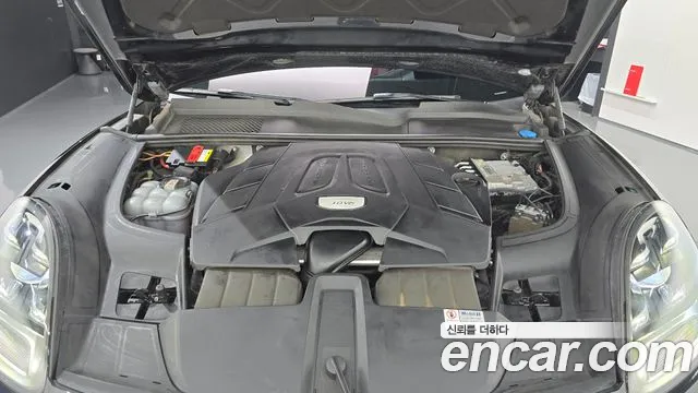 Porsche Cayenne 2021 thumb 6