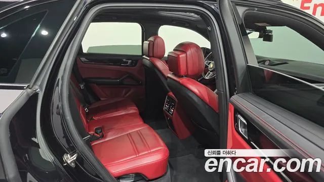 Porsche Cayenne 2021 thumb 11