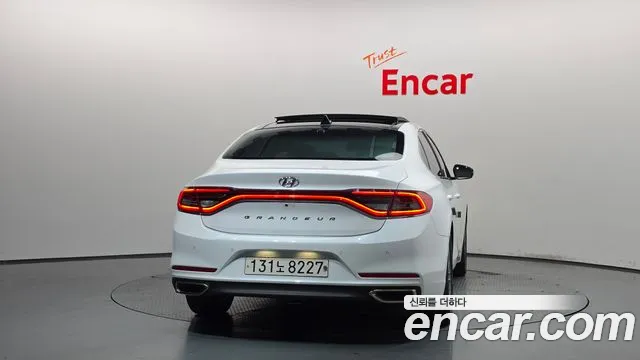 Hyundai Grandeur 2017 thumb 4
