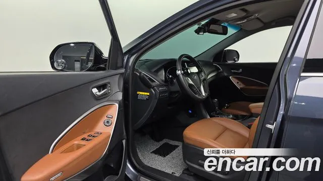 Hyundai Santa Fe 2015 thumb 10