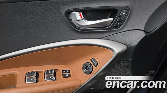 Hyundai Santa Fe 2015 thumb 11